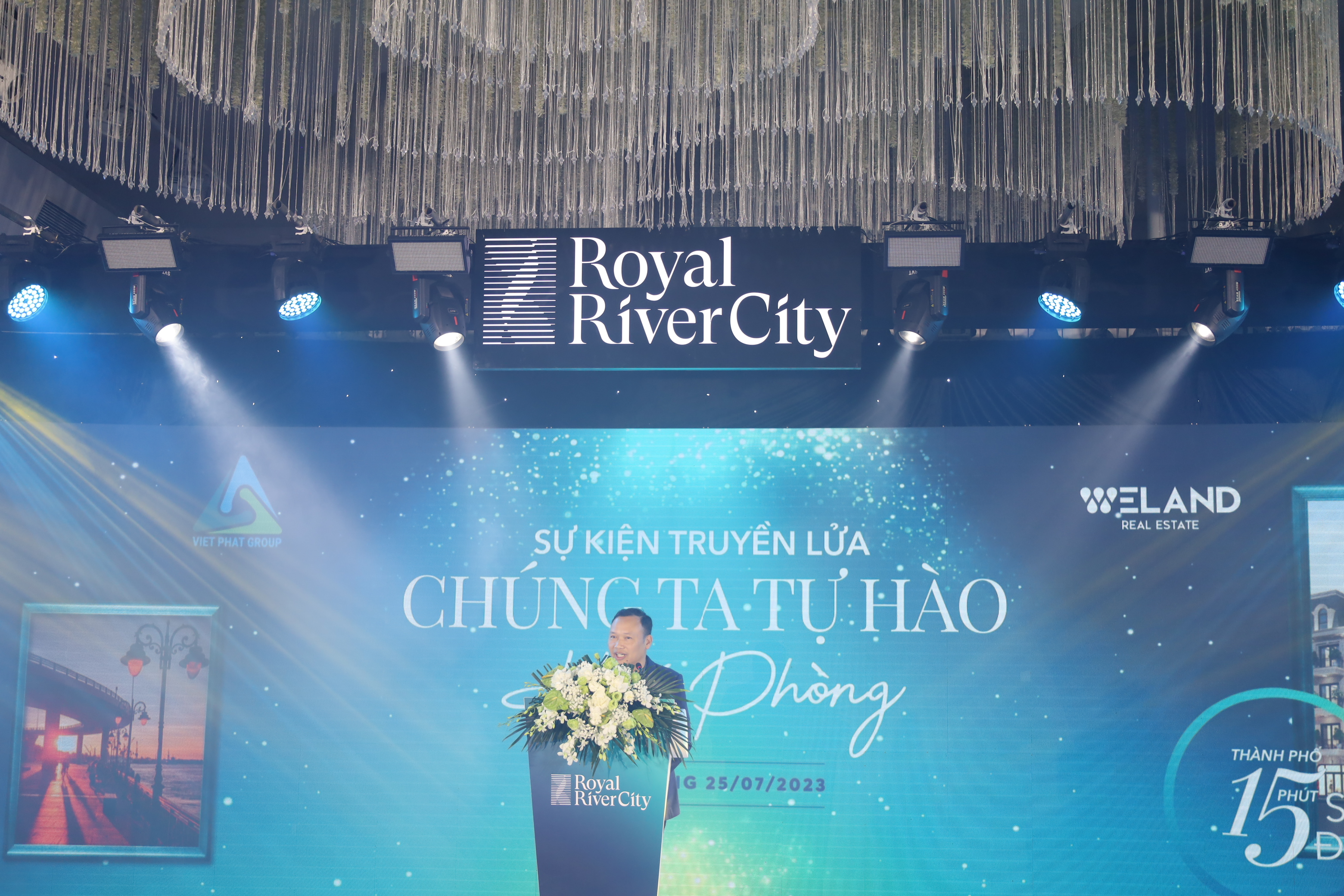 Royal River City thổi bùng “Lửa Nhiệt Huyết” – Thắp sáng niềm tự hào phố Cảng